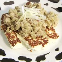 牛乳豆腐ステーキと牛乳ミートの写真